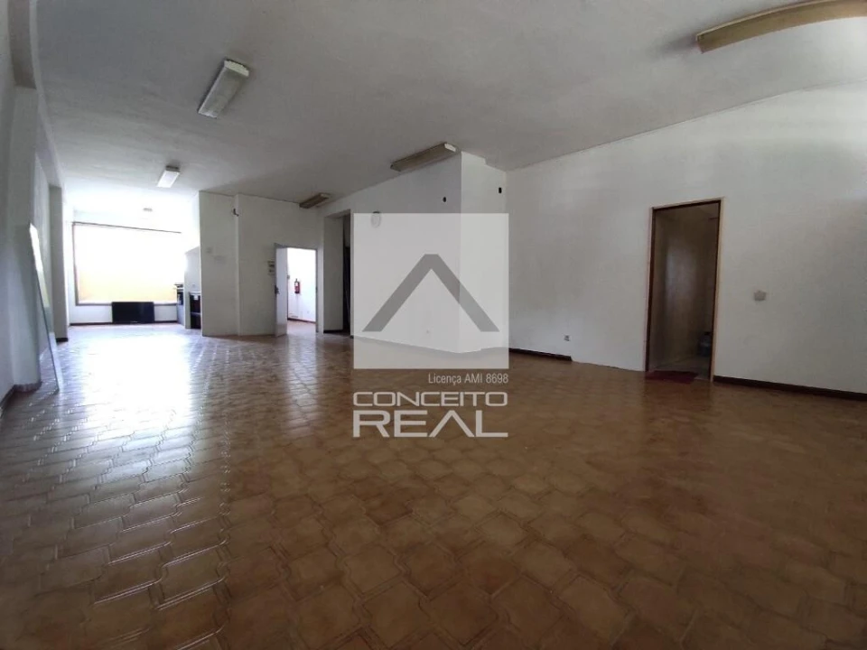 Loja para Arrendamento em Ermesinde Foto 8