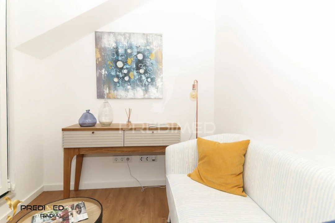 Apartamento T2 para Venda em Santo António Foto 19