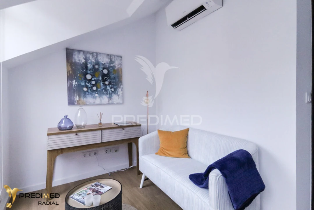 Apartamento T2 para Venda em Santo António Foto 17