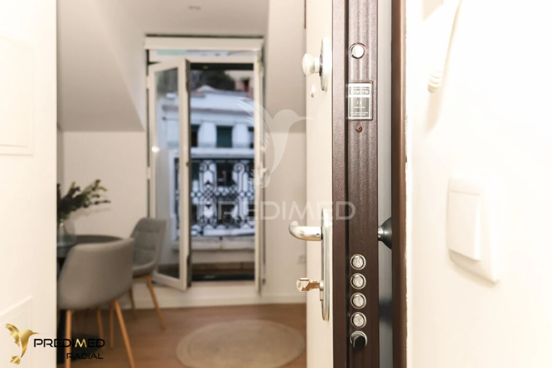 Apartamento T2 para Venda em Santo António Foto 18