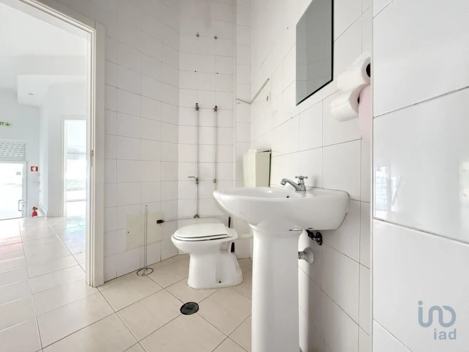 Loja para Venda em Oliveira do Bairro Foto 11