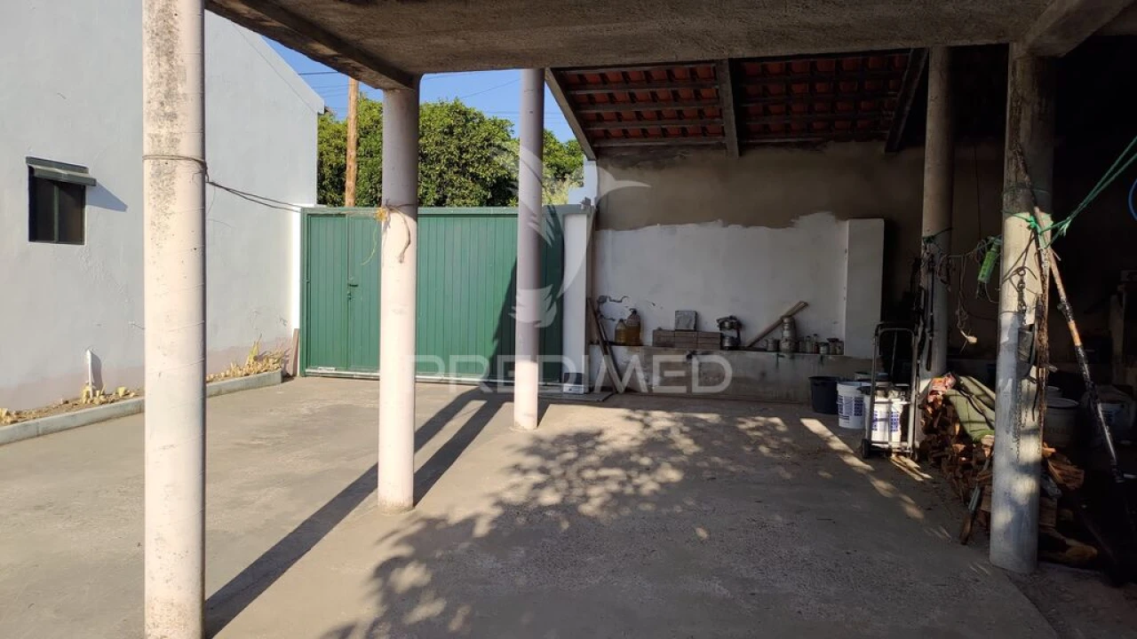 Moradia T3 para Venda em Carregueira Foto 8