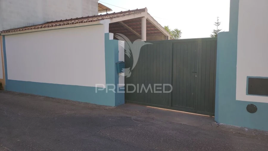 Moradia T3 para Venda em Carregueira Foto 3