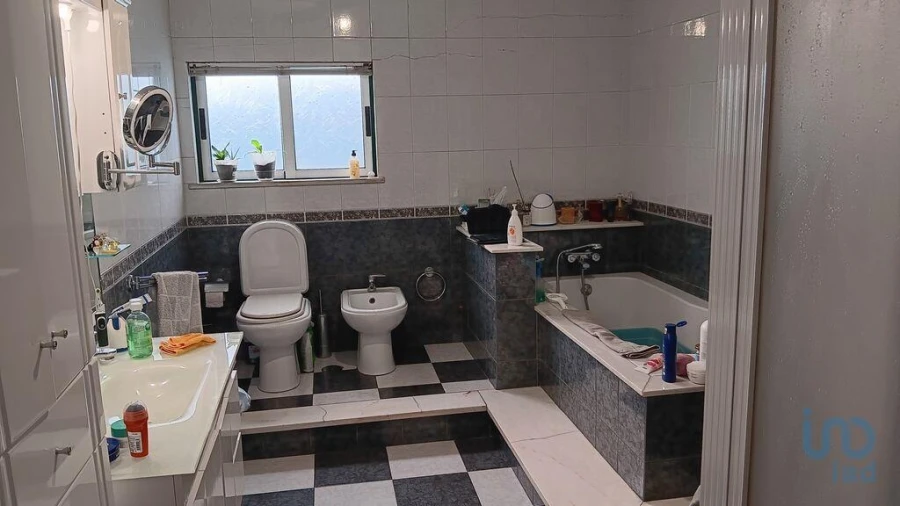 Moradia T4 para Venda em Ferreira-A-Nova Foto 6