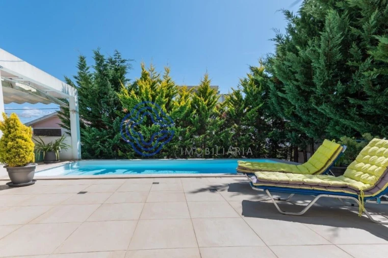 Moradia T4 para Venda em São Martinho do Porto Foto 23