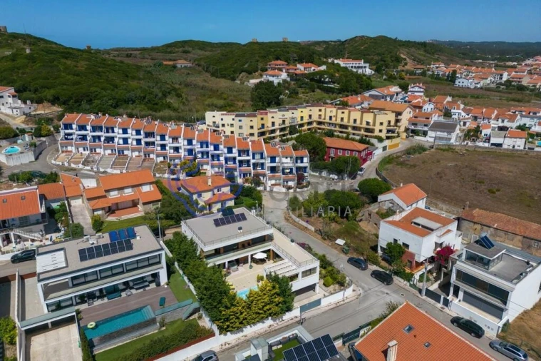 Moradia T4 para Venda em São Martinho do Porto Foto 4