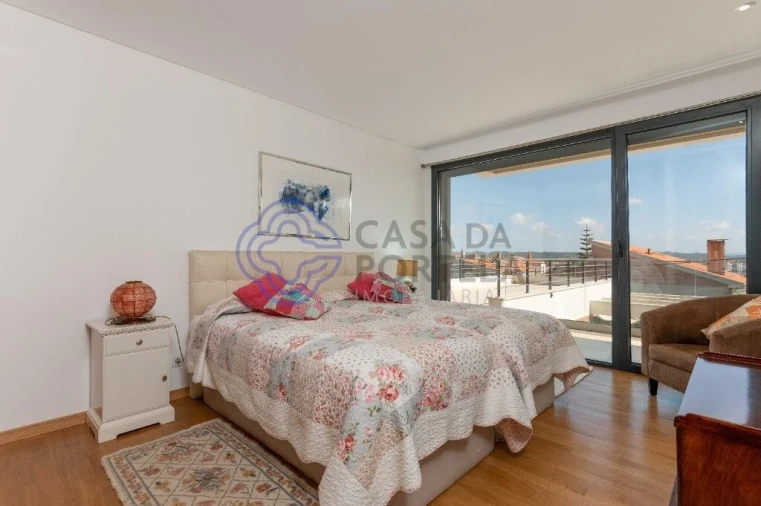 Moradia T4 para Venda em São Martinho do Porto Foto 37