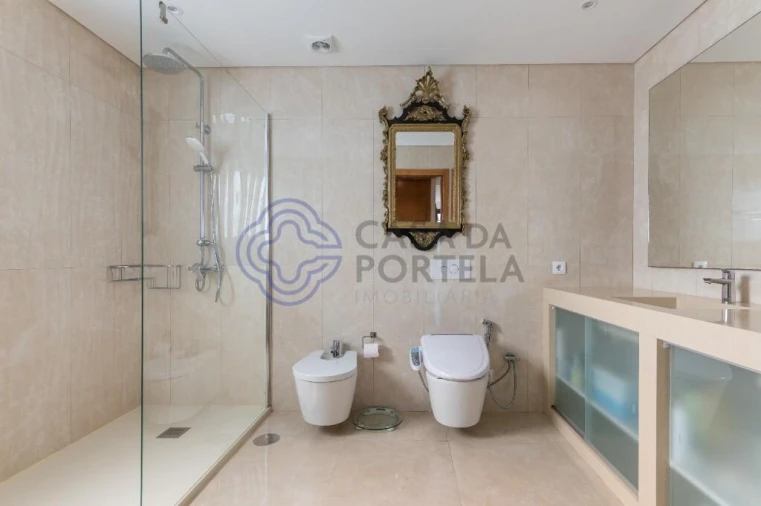 Moradia T4 para Venda em São Martinho do Porto Foto 50