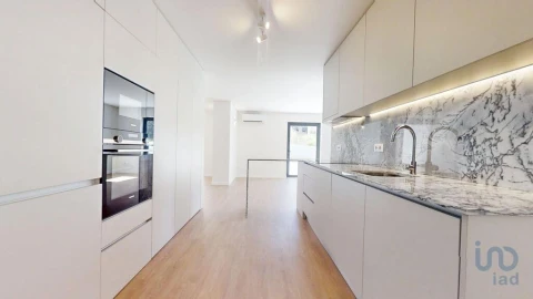 Moradia T4 para Venda em Gondomar (São Cosme), Valbom e Jovim