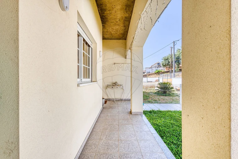 Moradia T3 para Venda em Canedo, Vale e Vila Maior Foto 6