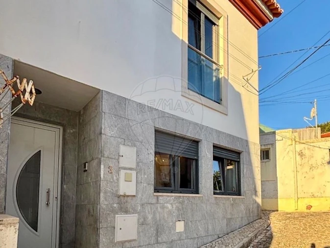 Moradia T3 para Venda em Fanhões Foto 10