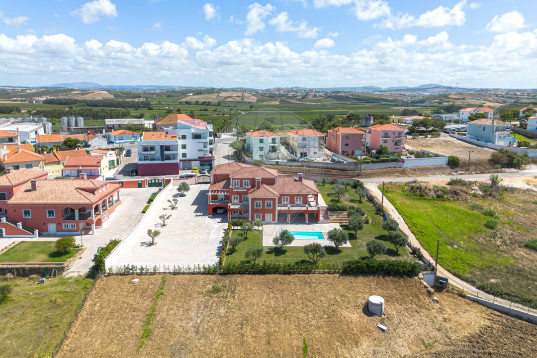 Moradia T6 para Venda em São Pedro da Cadeira Foto 37