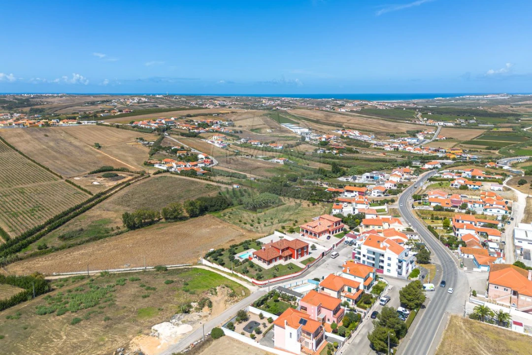 Moradia T6 para Venda em São Pedro da Cadeira Foto 39