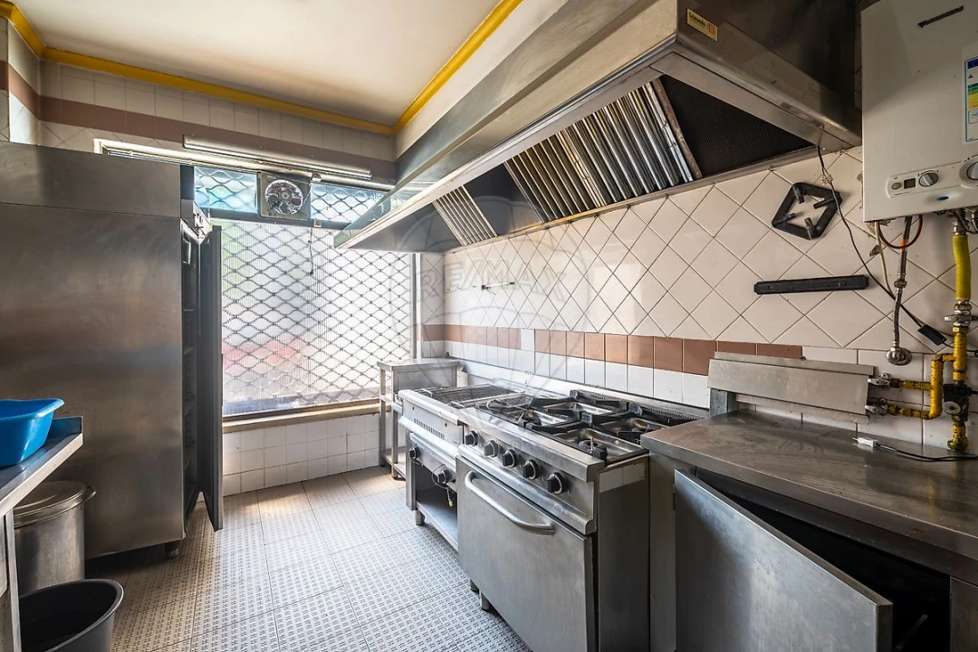 Loja para Venda em Castanheira do Ribatejo e Cachoeiras Foto 10