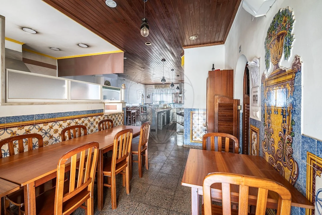 Loja para Venda em Castanheira do Ribatejo e Cachoeiras Foto 4