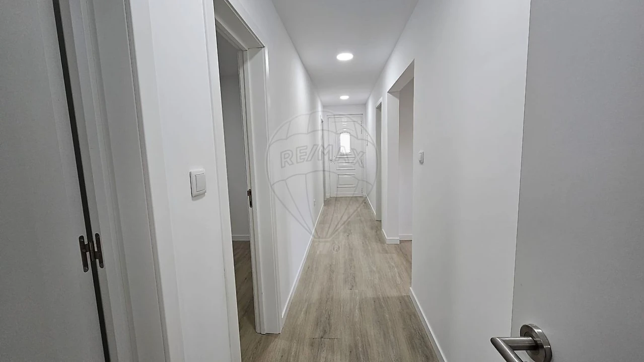 Moradia T4 para Venda em Alcanena e Vila Moreira Foto 9