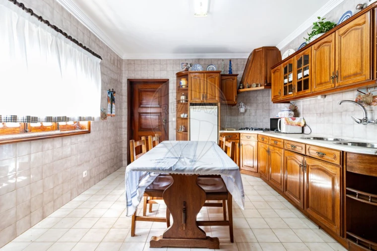 Moradia T3 para Venda em Vila de Cucujães Foto 13