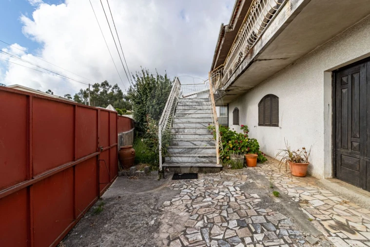 Moradia T3 para Venda em Vila de Cucujães Foto 12