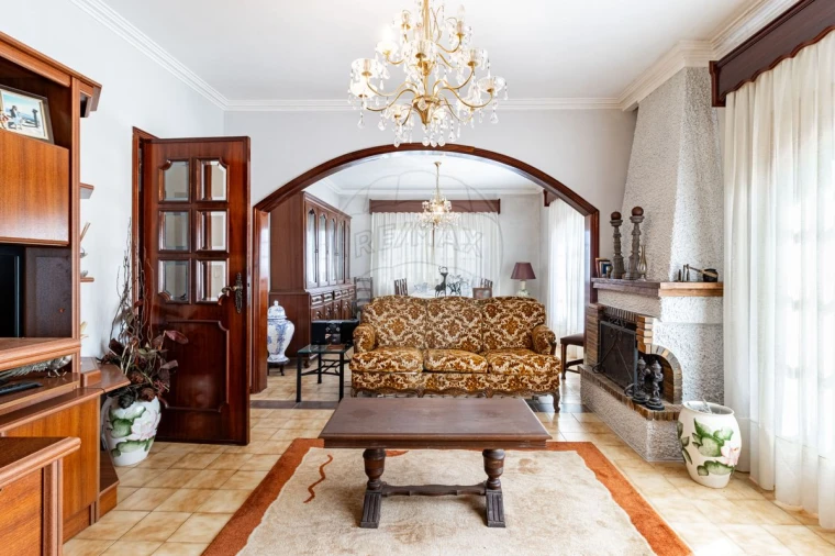 Moradia T3 para Venda em Vila de Cucujães Foto 9