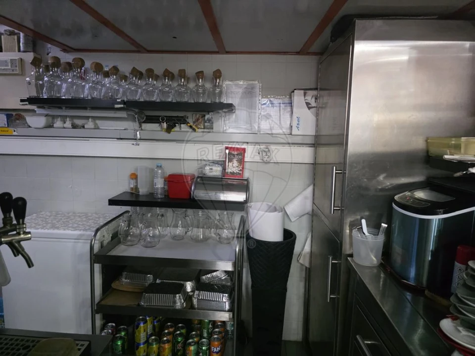 Negócio para Venda em Póvoa de Santa Iria e Forte da Casa Foto 7