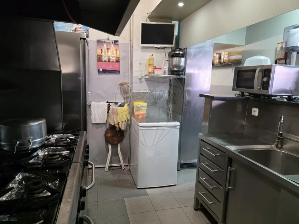 Negócio para Venda em Póvoa de Santa Iria e Forte da Casa Foto 5