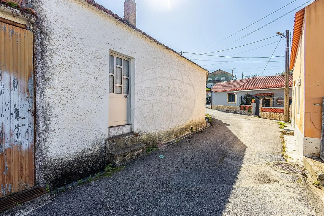 Moradia T3 para Venda em Manique do Intendente, Vila Nova de São Pedro e Maçussa Foto 7