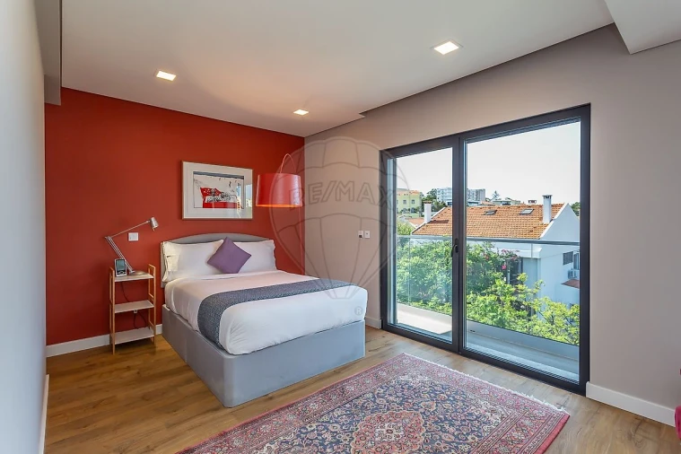 Moradia T5 para Venda em Oeiras e São Julião da Barra, Paço de Arcos e Caxias Foto 8