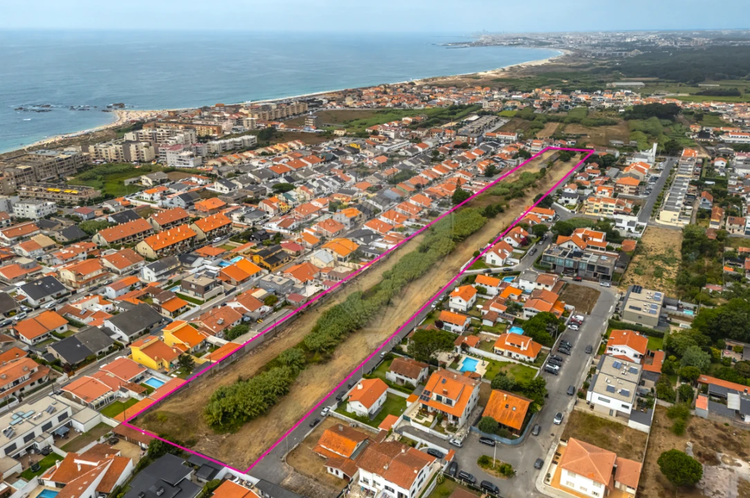 Terreno para Venda em Mindelo Foto 1