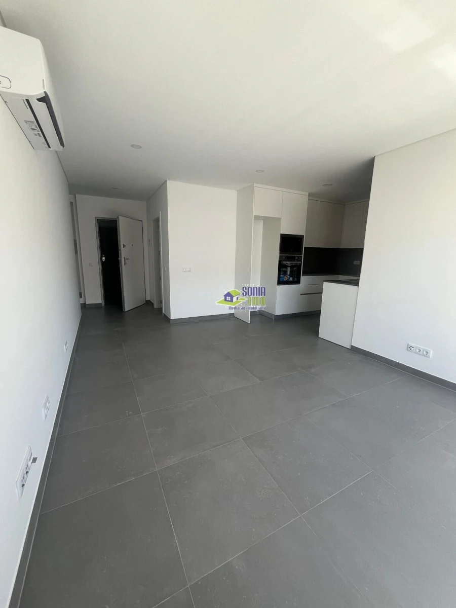 Apartamento T2 para Venda em Armação de Pera Foto 12