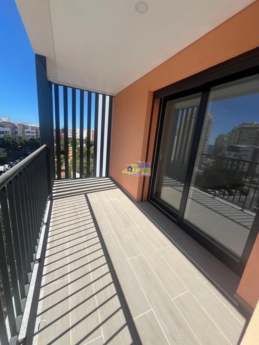 Apartamento T2 para Venda em Armação de Pera Foto 48