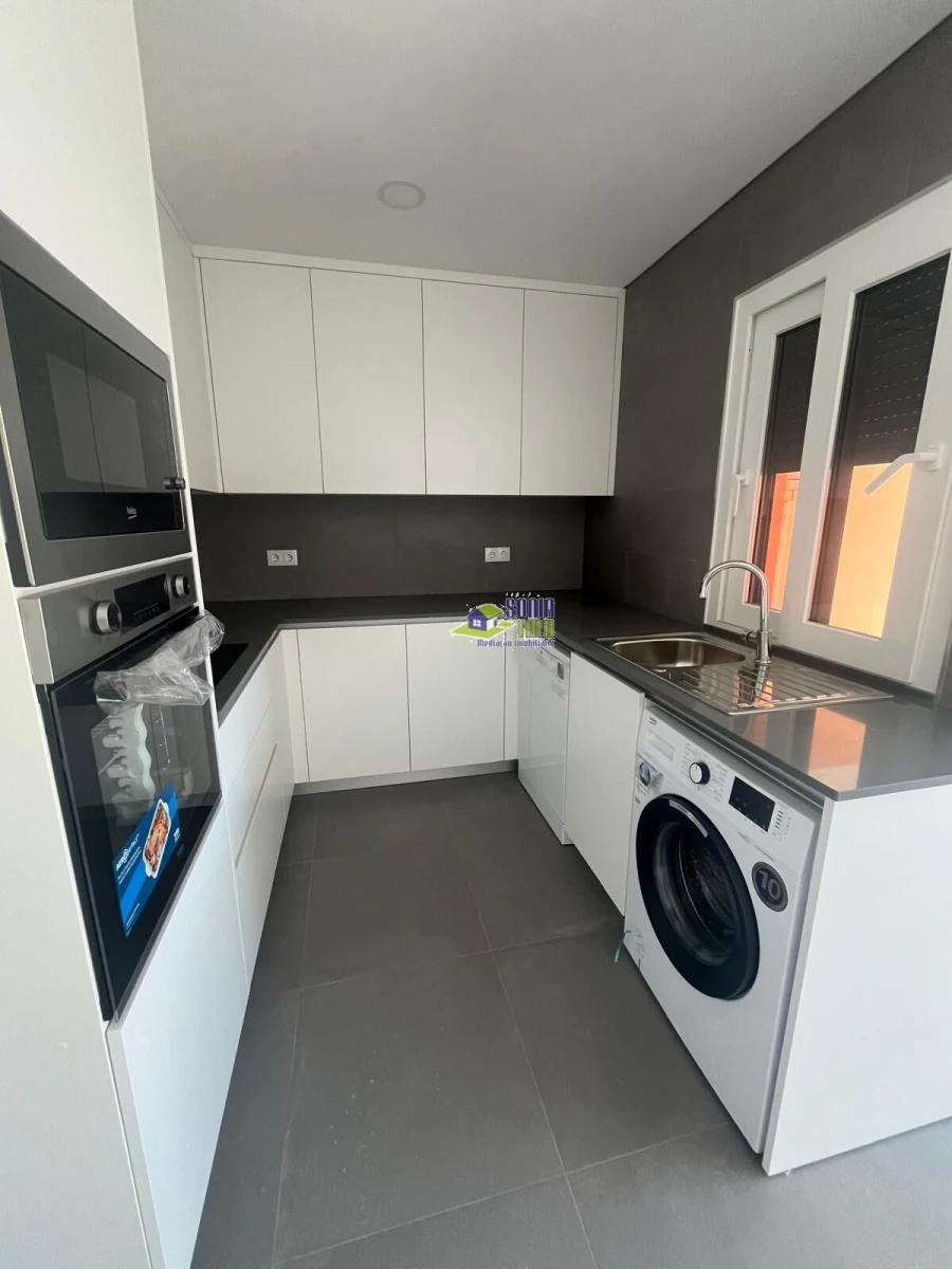 Apartamento T2 para Venda em Armação de Pera Foto 7