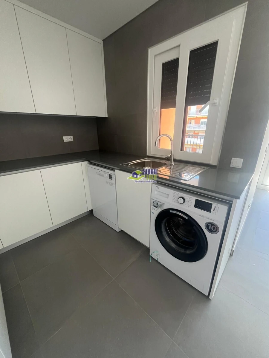 Apartamento T2 para Venda em Armação de Pera Foto 8