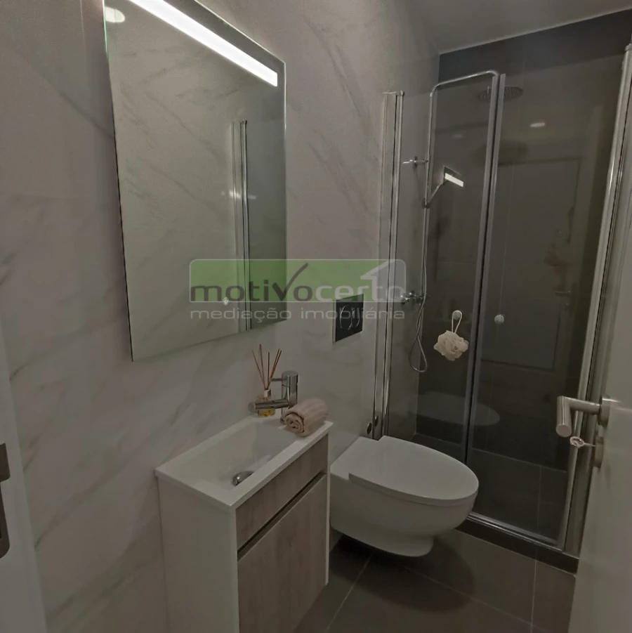 Apartamento T3 para Venda em Benfica Foto 8