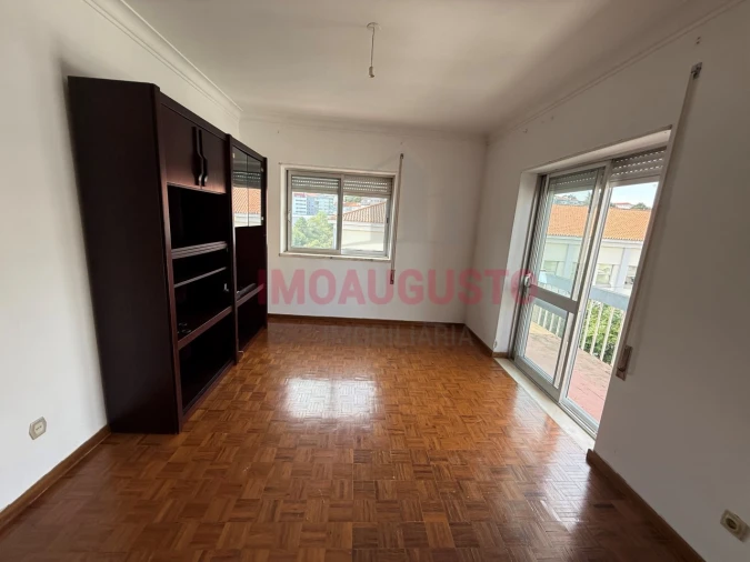 Apartamento T3 para Venda em Guarda Foto 5