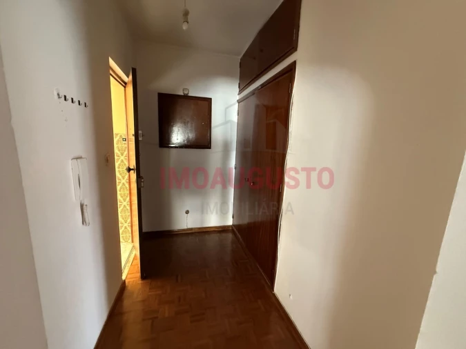 Apartamento T3 para Venda em Guarda Foto 10