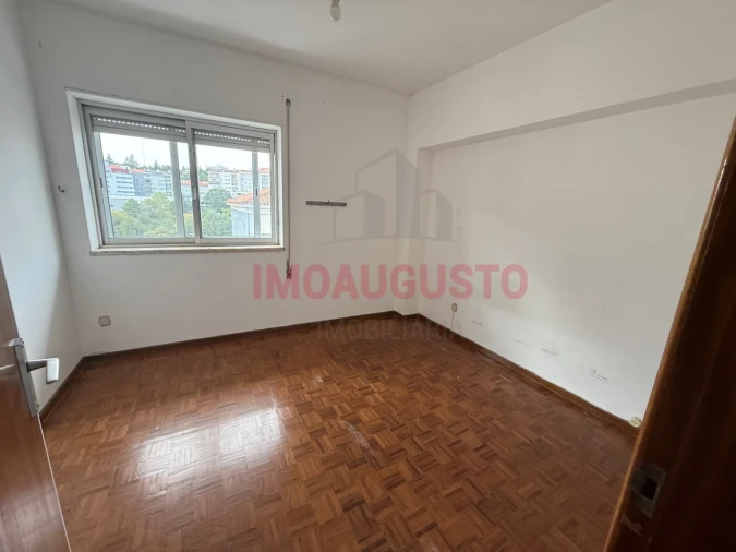 Apartamento T3 para Venda em Guarda Foto 13