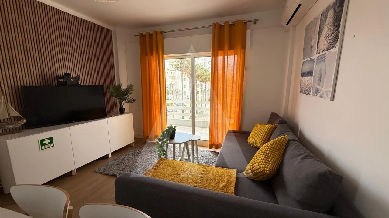 Apartamento T1 para Arrendamento em Quarteira Foto 5