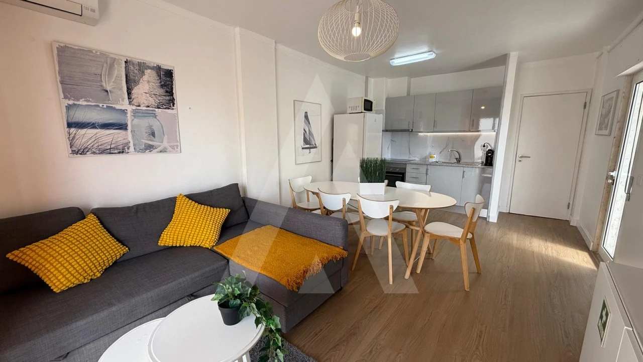 Apartamento T1 para Arrendamento em Quarteira Foto 4