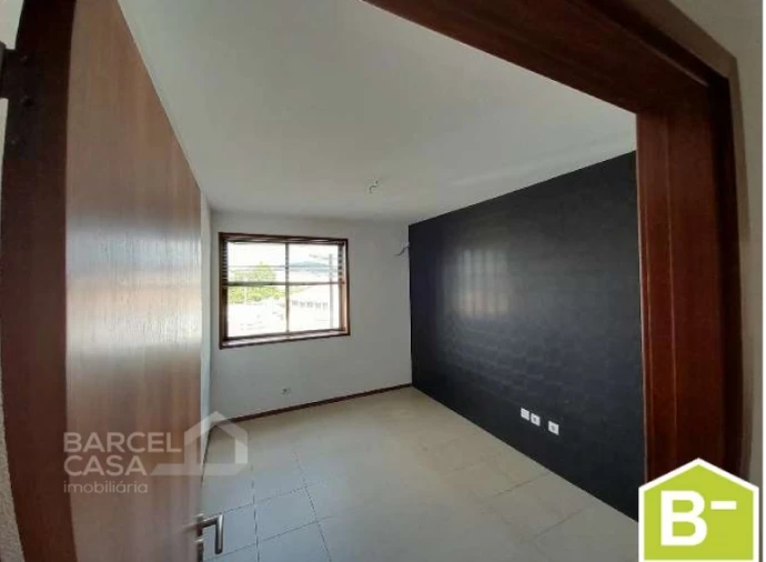 Escritório para Arrendamento em Barcelos, V.Boa, V.Frescainha Foto 2