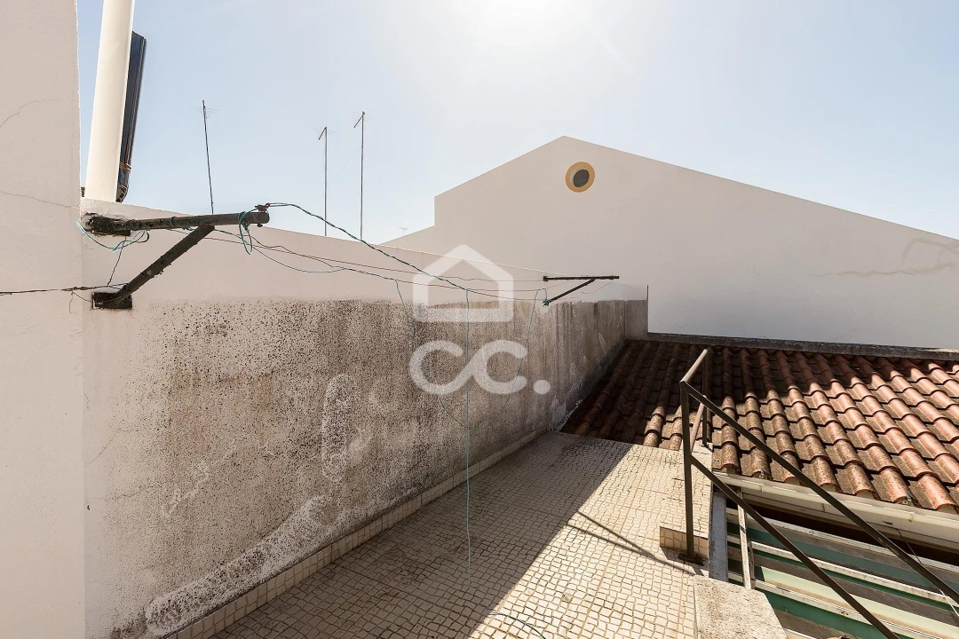 Moradia T1 para Venda em Redondo Foto 16