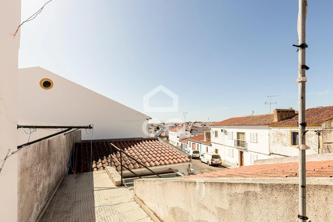 Moradia T1 para Venda em Redondo Foto 15