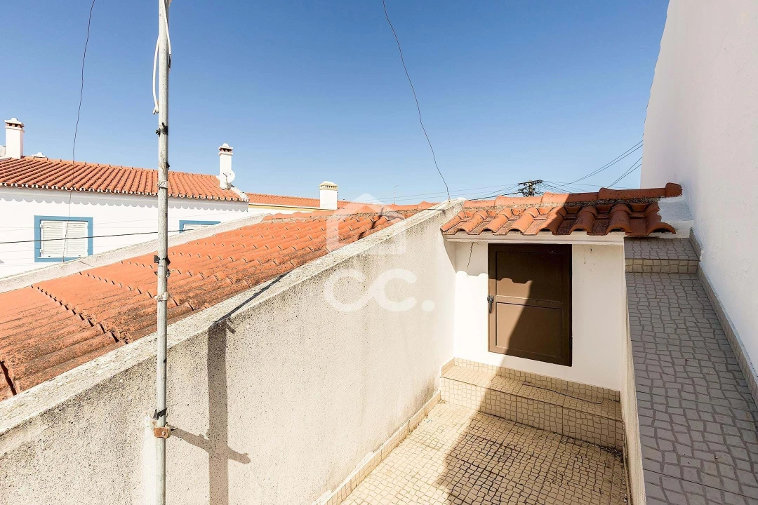 Moradia T1 para Venda em Redondo Foto 14