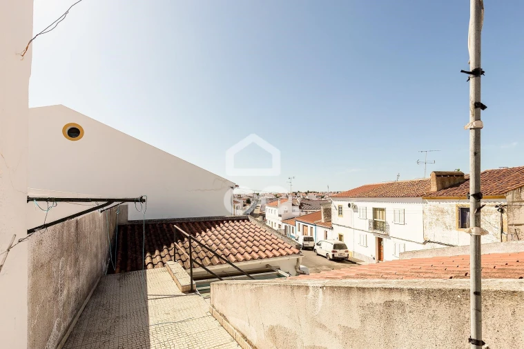 Moradia T1 para Venda em Redondo Foto 15