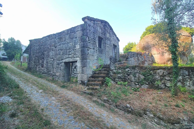 Terreno para Venda em Bouro (Santa Marta)