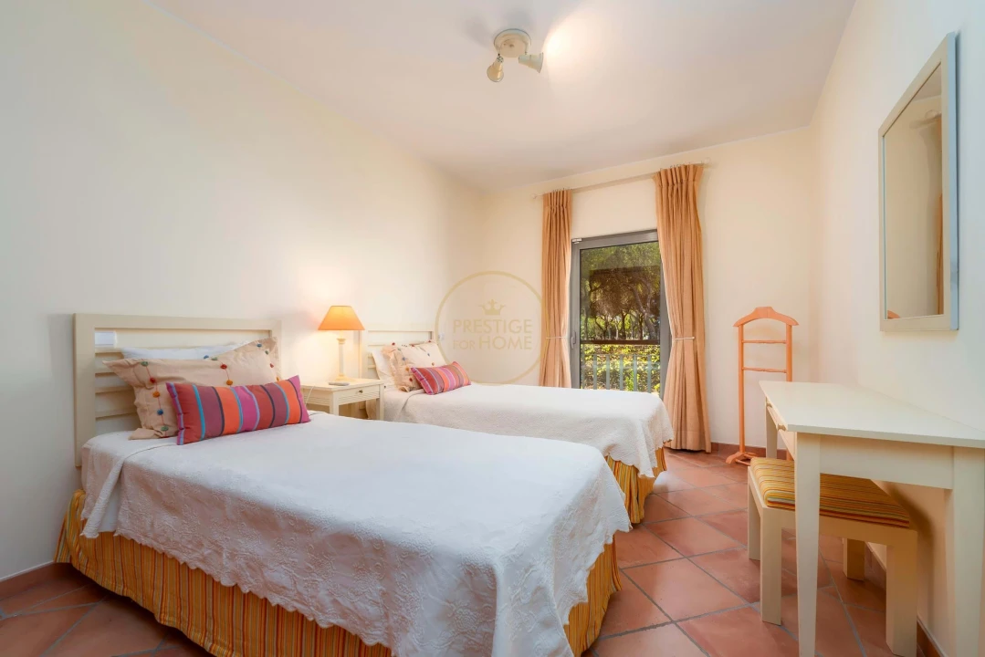 Moradia T3 para Arrendamento em Quarteira Foto 6