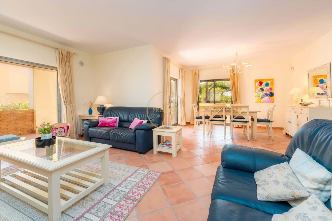 Moradia T3 para Arrendamento em Quarteira Foto 5