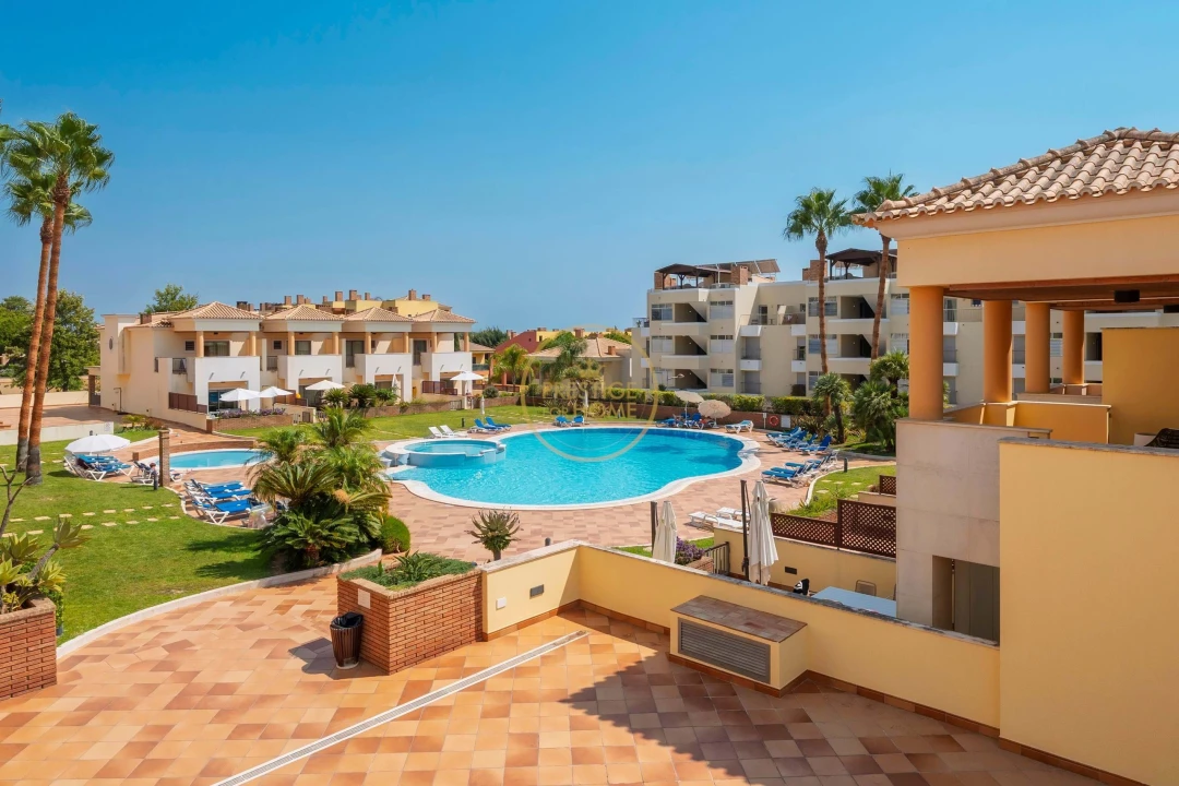 Moradia T3 para Arrendamento em Quarteira Foto 1