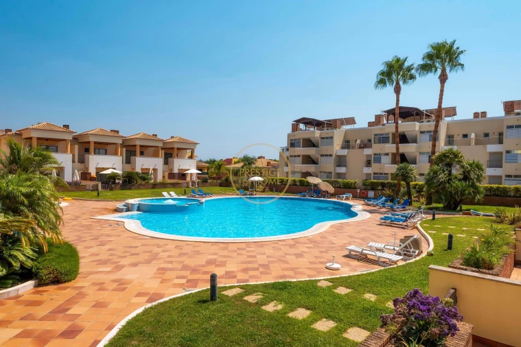 Moradia T3 para Arrendamento em Quarteira Foto 75