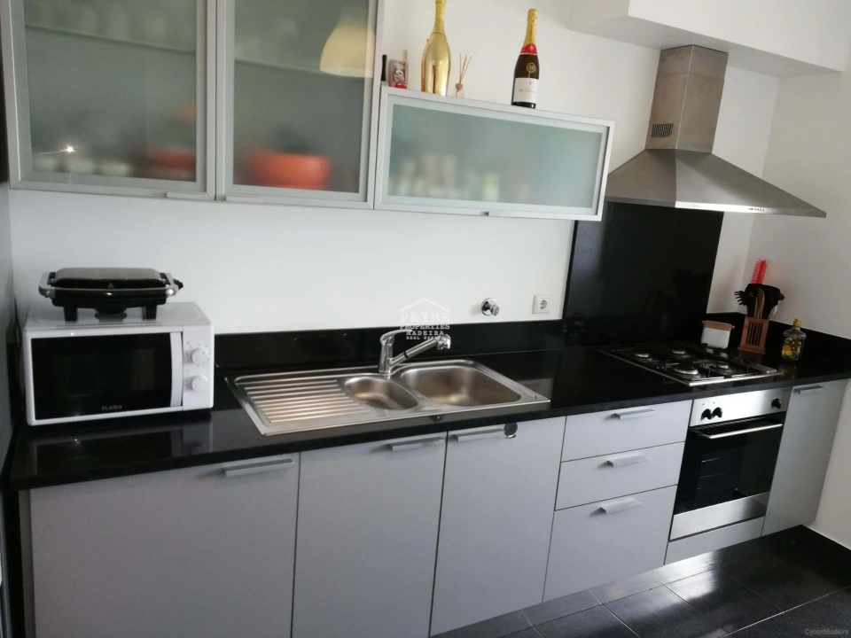 Apartamento T2 para Venda em Caniço Foto 3