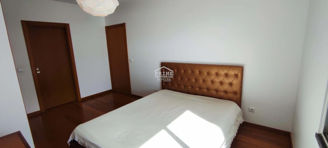 Apartamento T2 para Venda em Caniço Foto 8